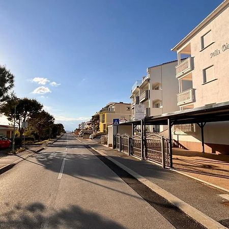 דראמליי Villa Oleander מראה חיצוני תמונה